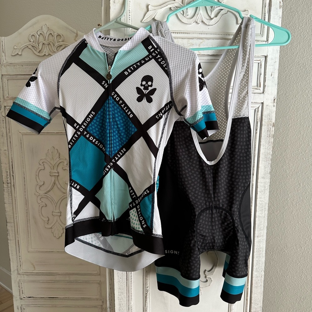 Betty Designs cycle kit